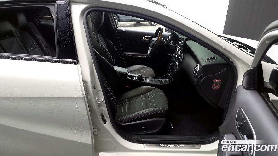 Mercedes-Benz A-Class 2015