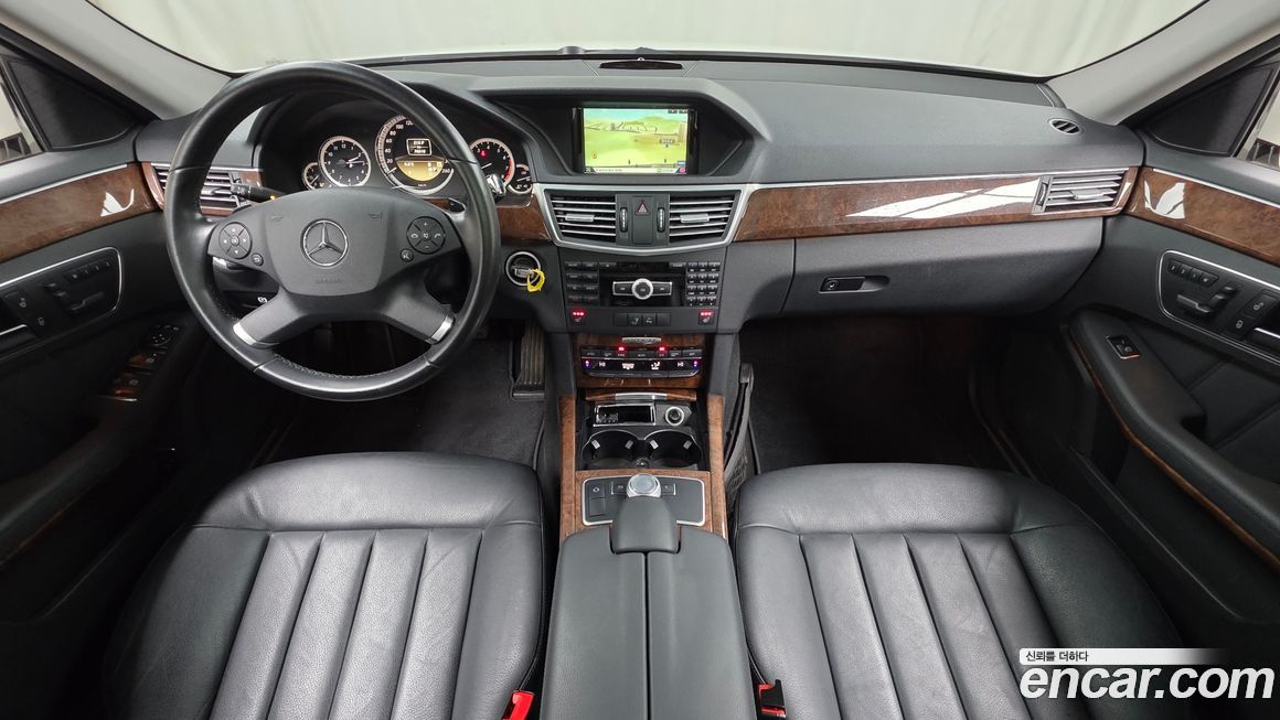 Mercedes-Benz E-Class 2012