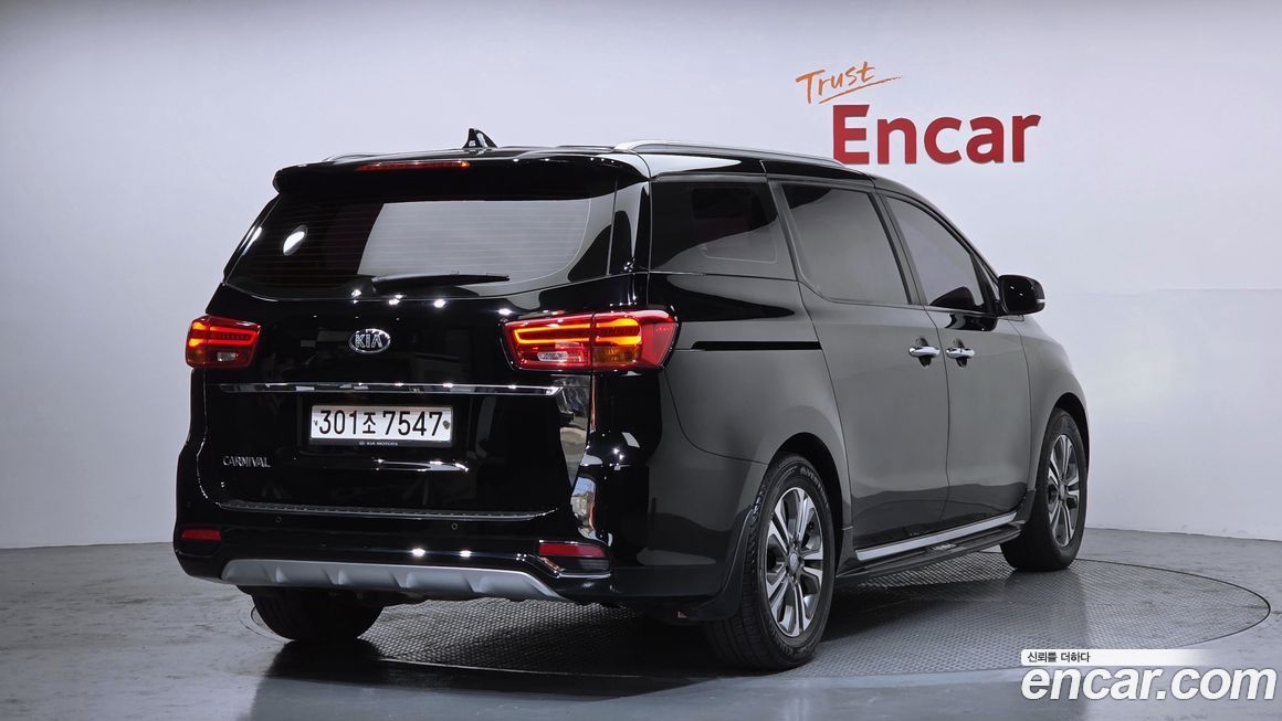 Kia Canival 2019
