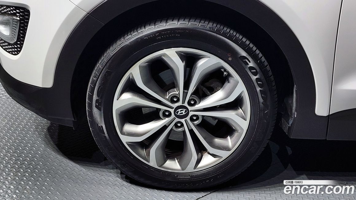 Hyundai Santafe 2015