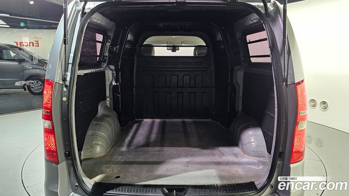 Hyundai Starex 2018
