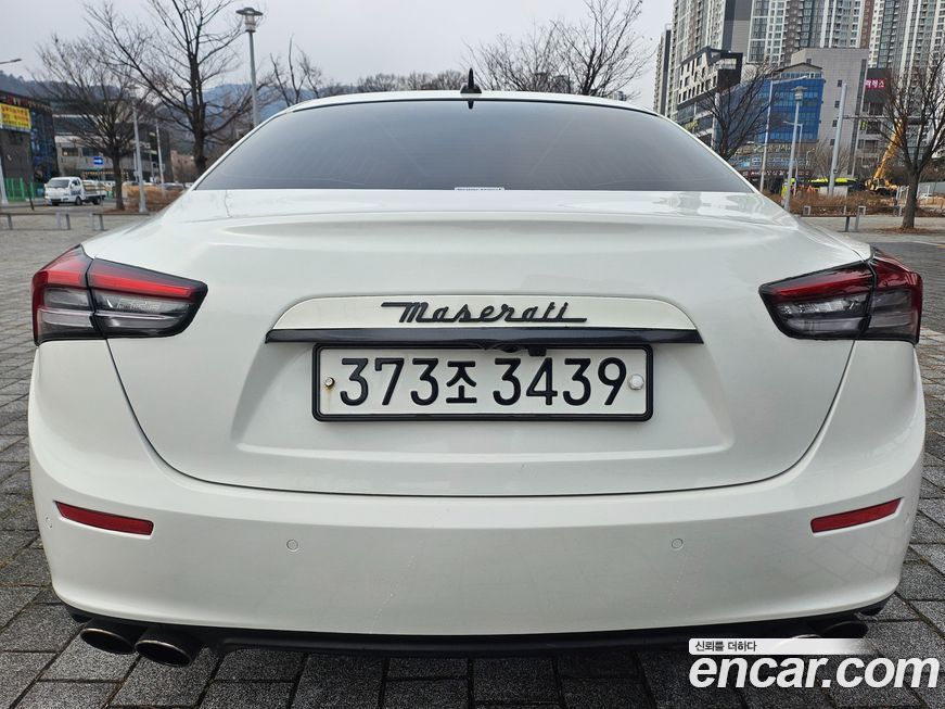 Maserati Ghibli 2015