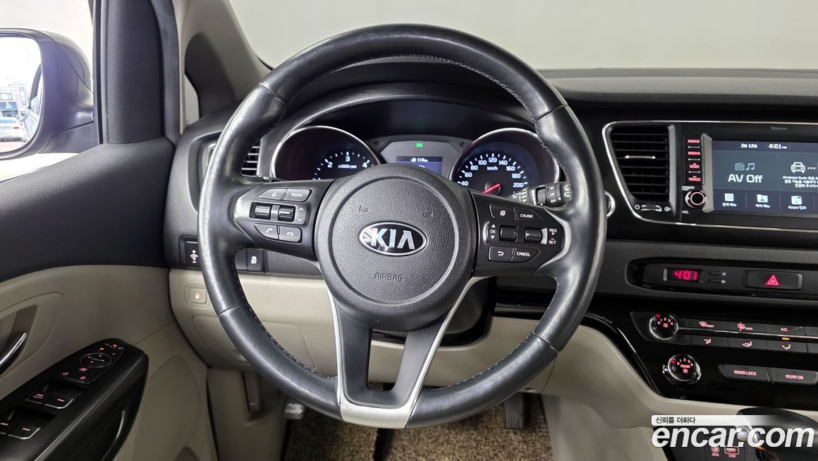 Kia Canival 2019
