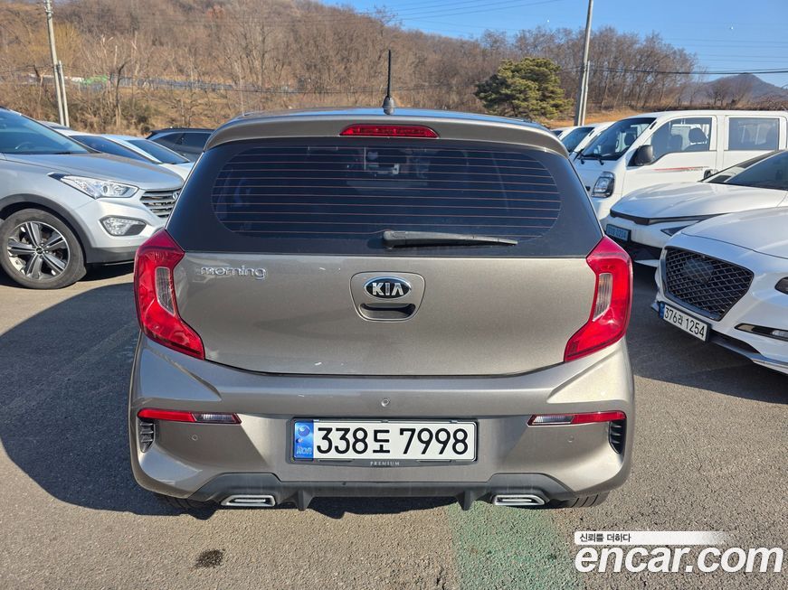 Kia morning 2021