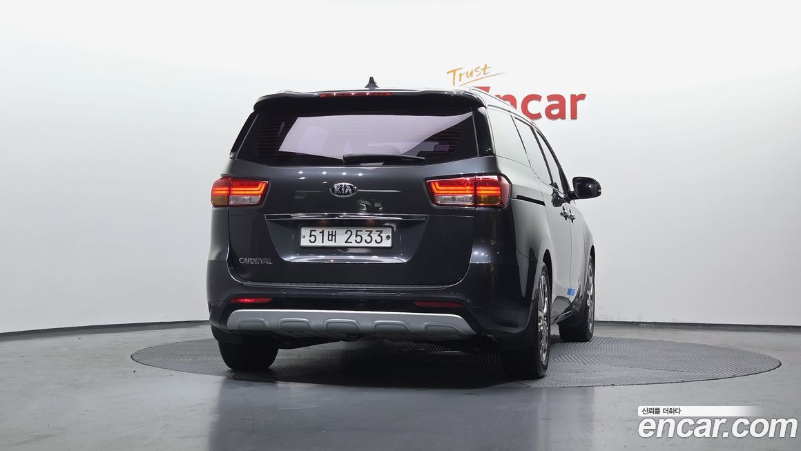 Kia Canival 2016