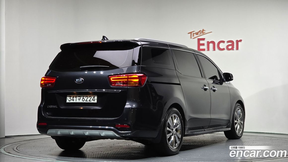 Kia Canival 2019
