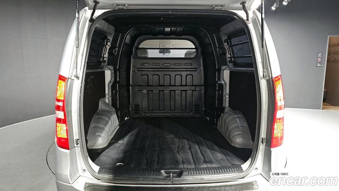 Hyundai Starex 2018