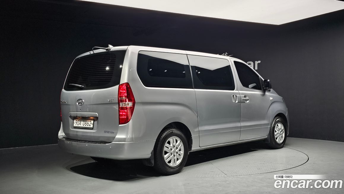 Hyundai Starex 2018