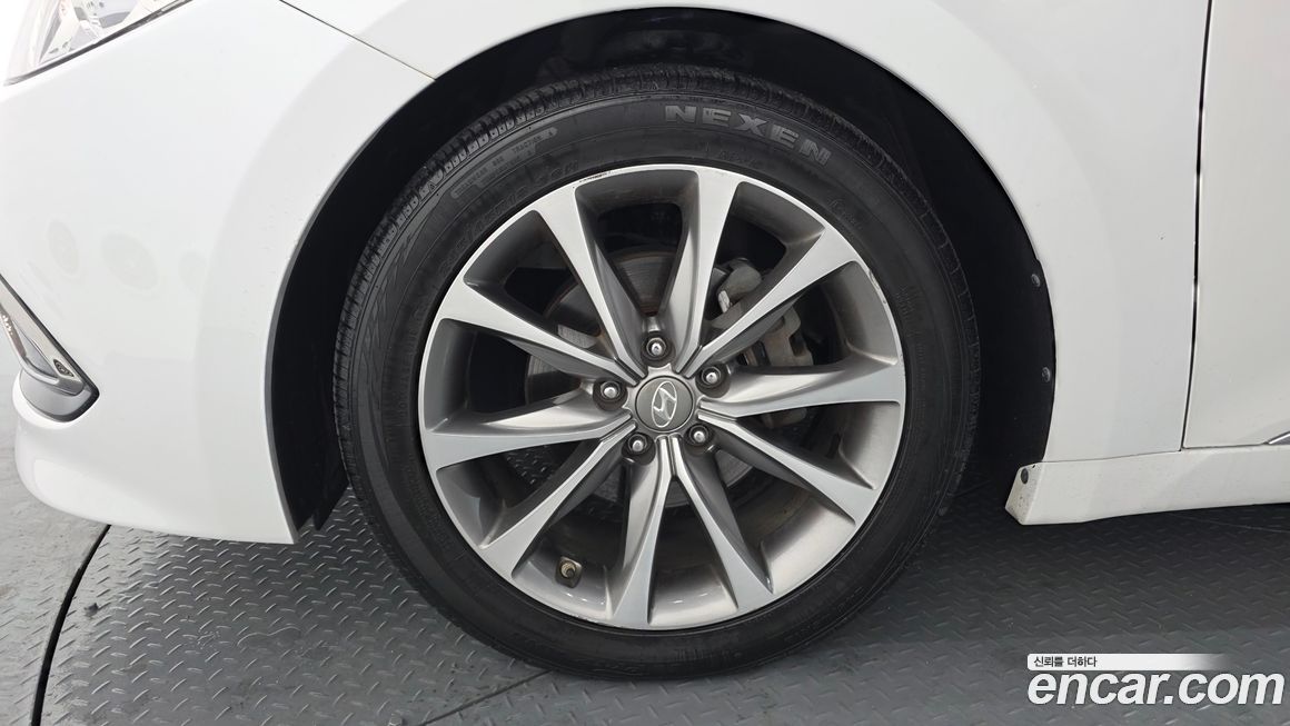 Hyundai Grandeur 2015