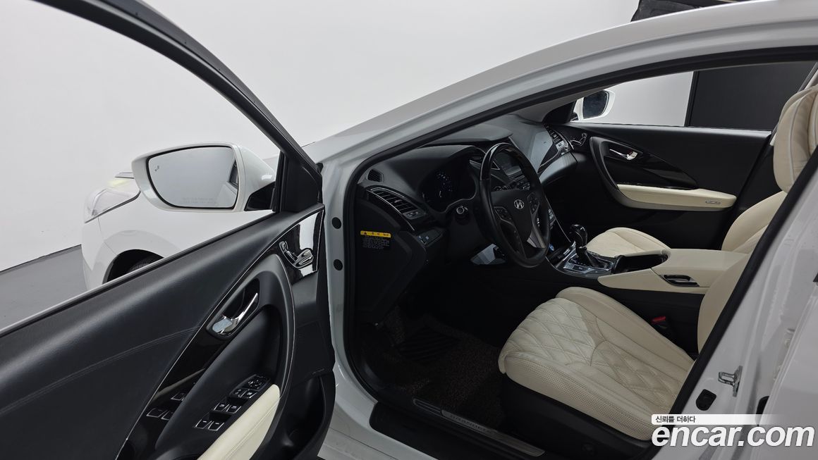 Hyundai Grandeur 2015