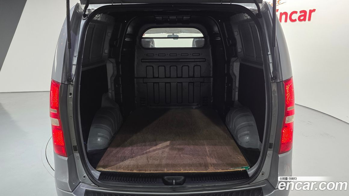 Hyundai Starex 2013