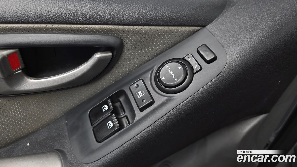 Hyundai Starex 2013