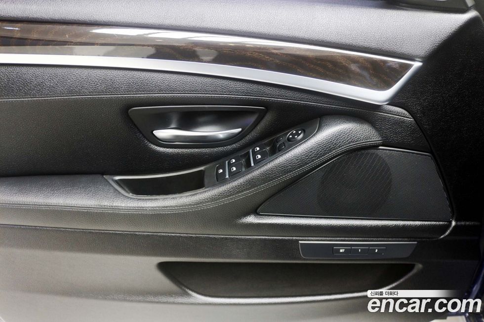 BMW 5-Series 2016