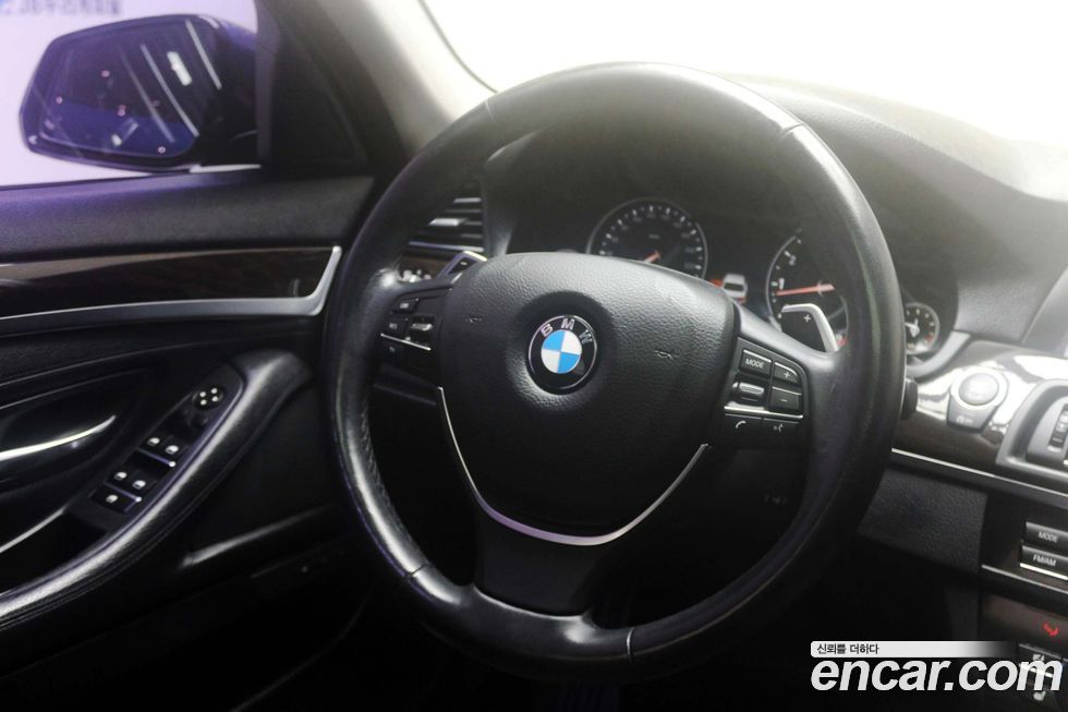 BMW 5-Series 2016
