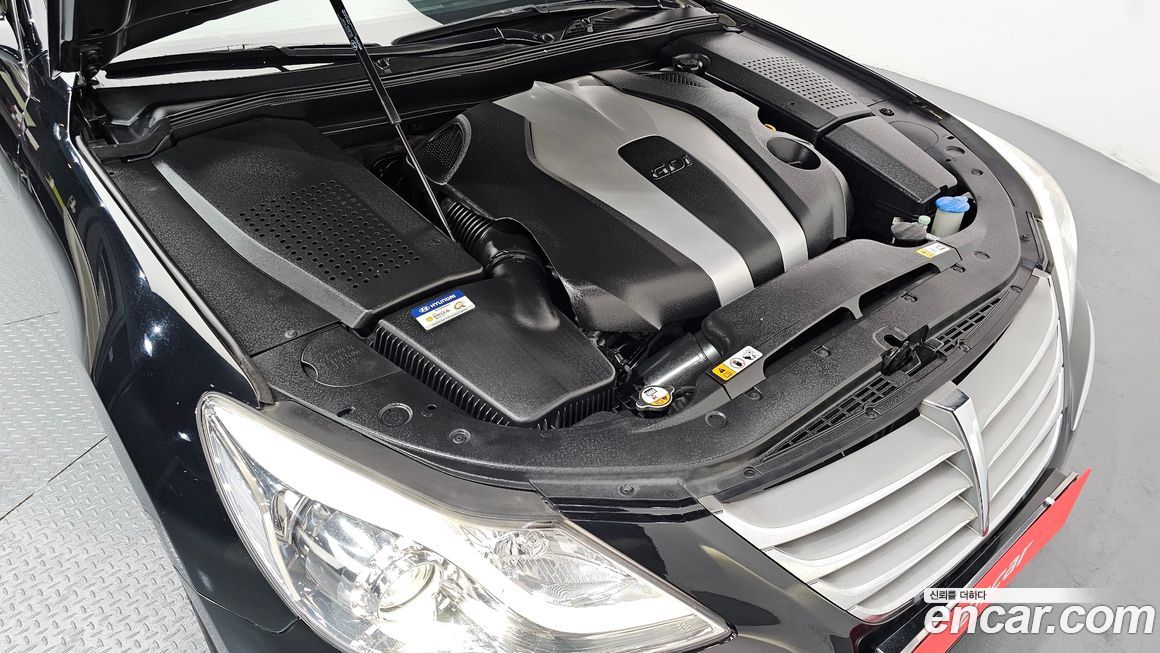 Hyundai Genesis 2013