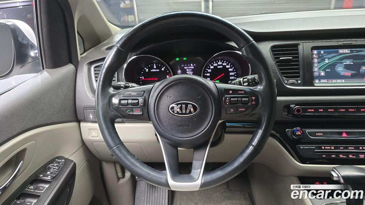 Kia Canival 2017