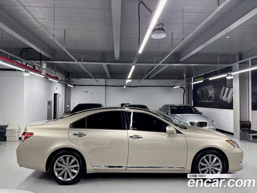 Lexus ES 2011