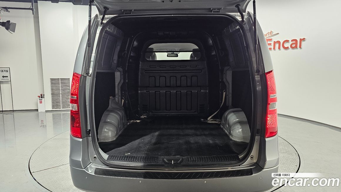 Hyundai Starex 2018