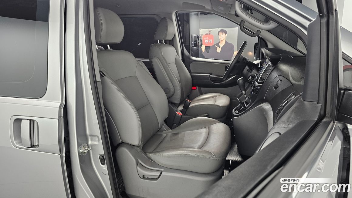 Hyundai Starex 2018