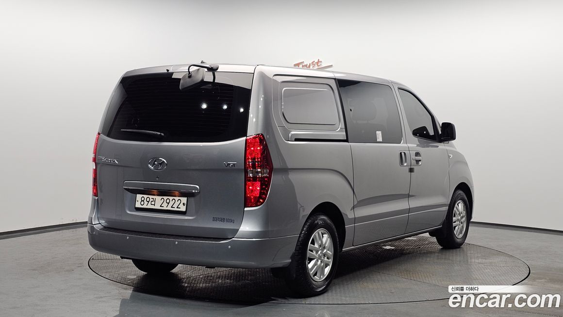 Hyundai Starex 2018