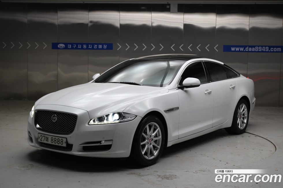 Jaguar XJ 2016