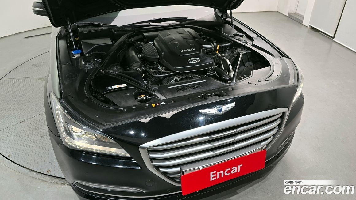 Hyundai Genesis 2015