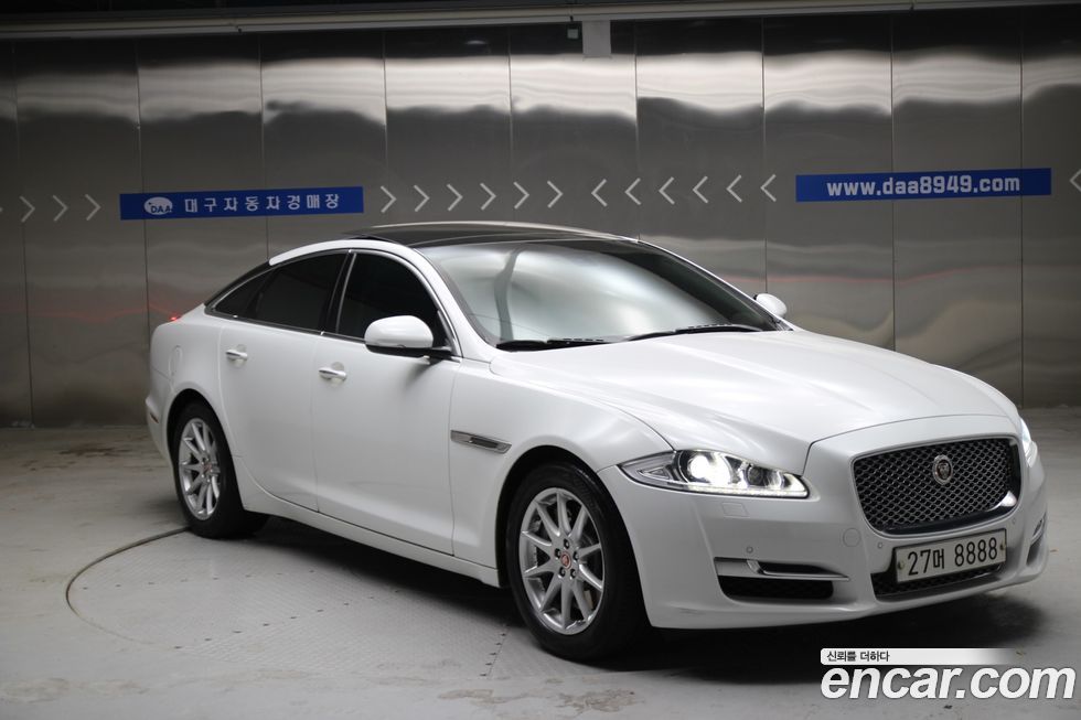 Jaguar XJ 2016