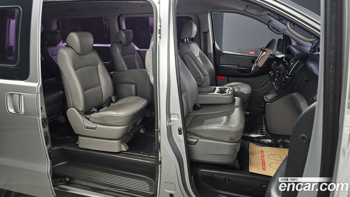 Hyundai Starex 2018