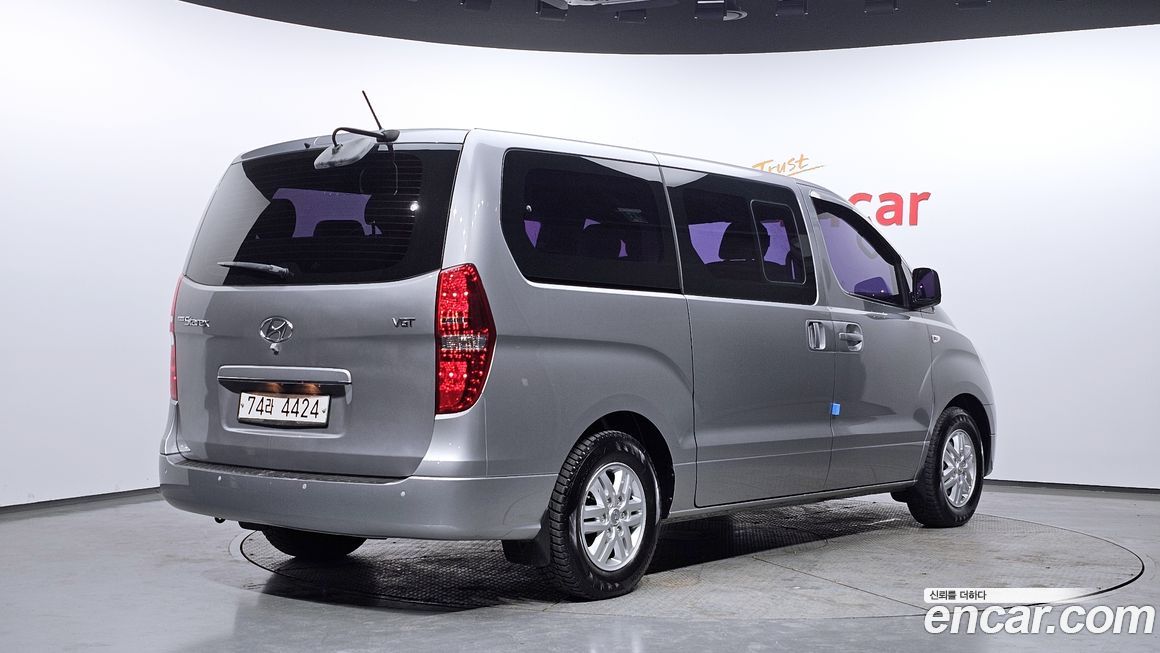 Hyundai Starex 2018