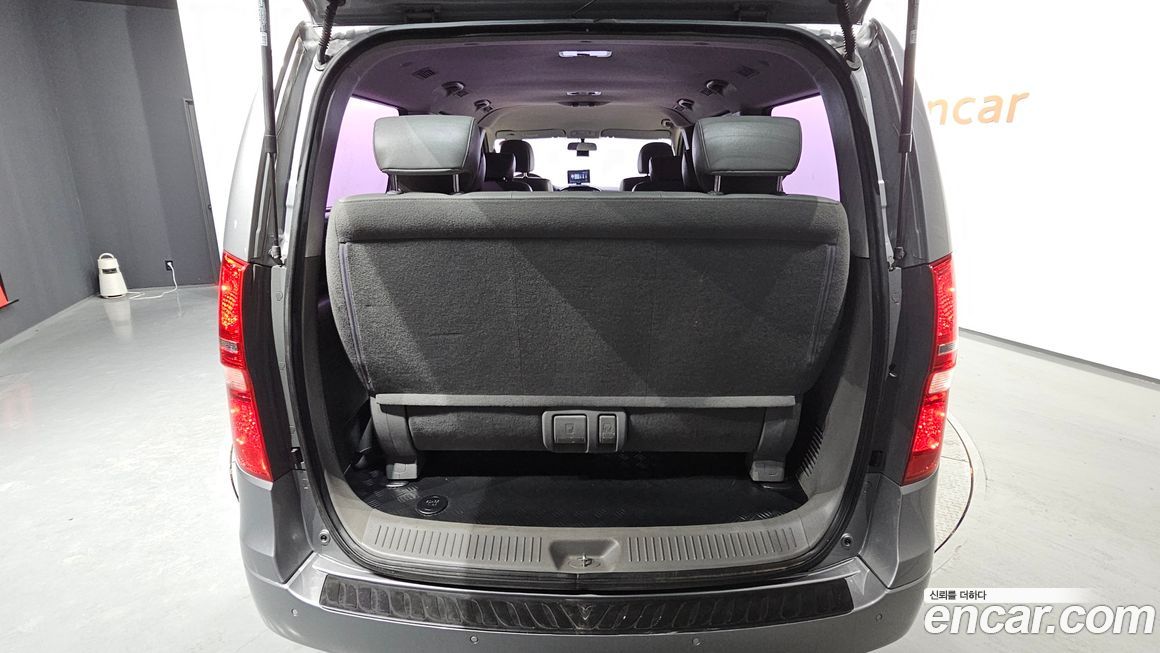 Hyundai Starex 2018