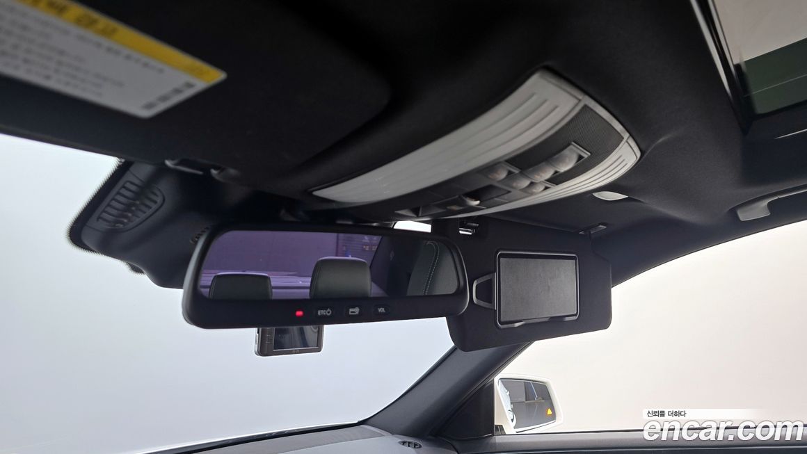 Mercedes-Benz E-Class 2015