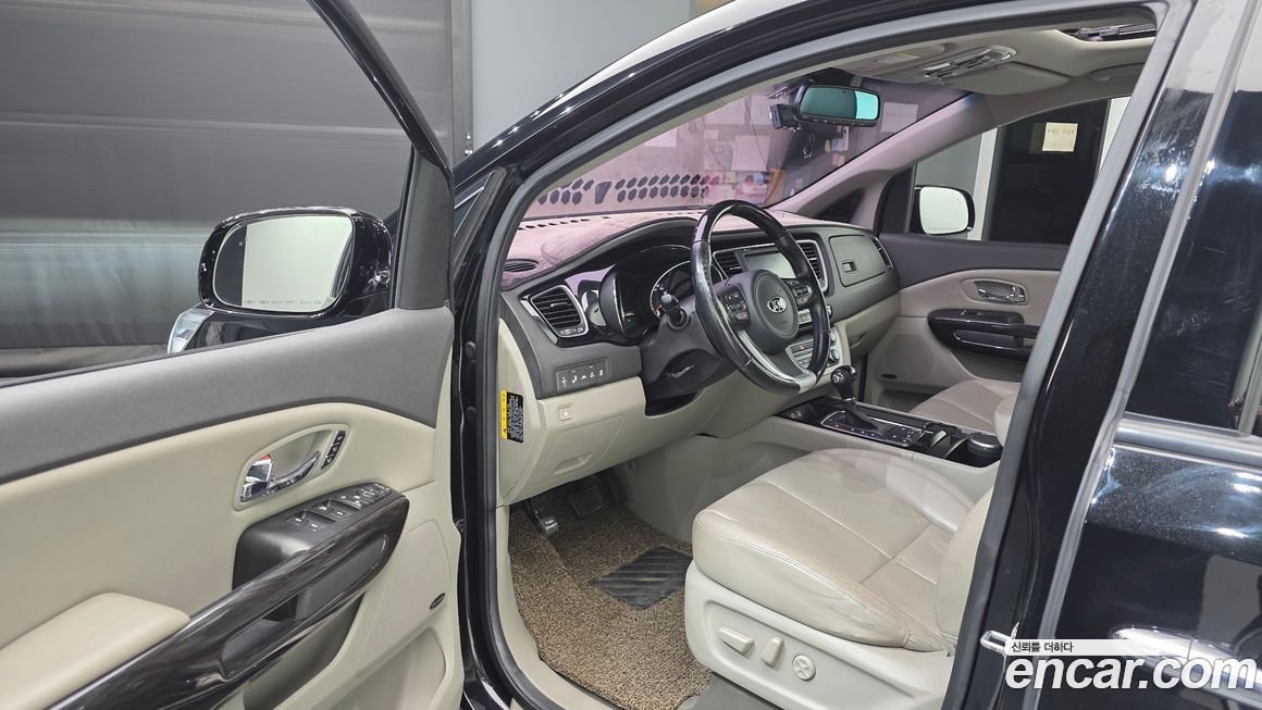 Kia Canival 2016