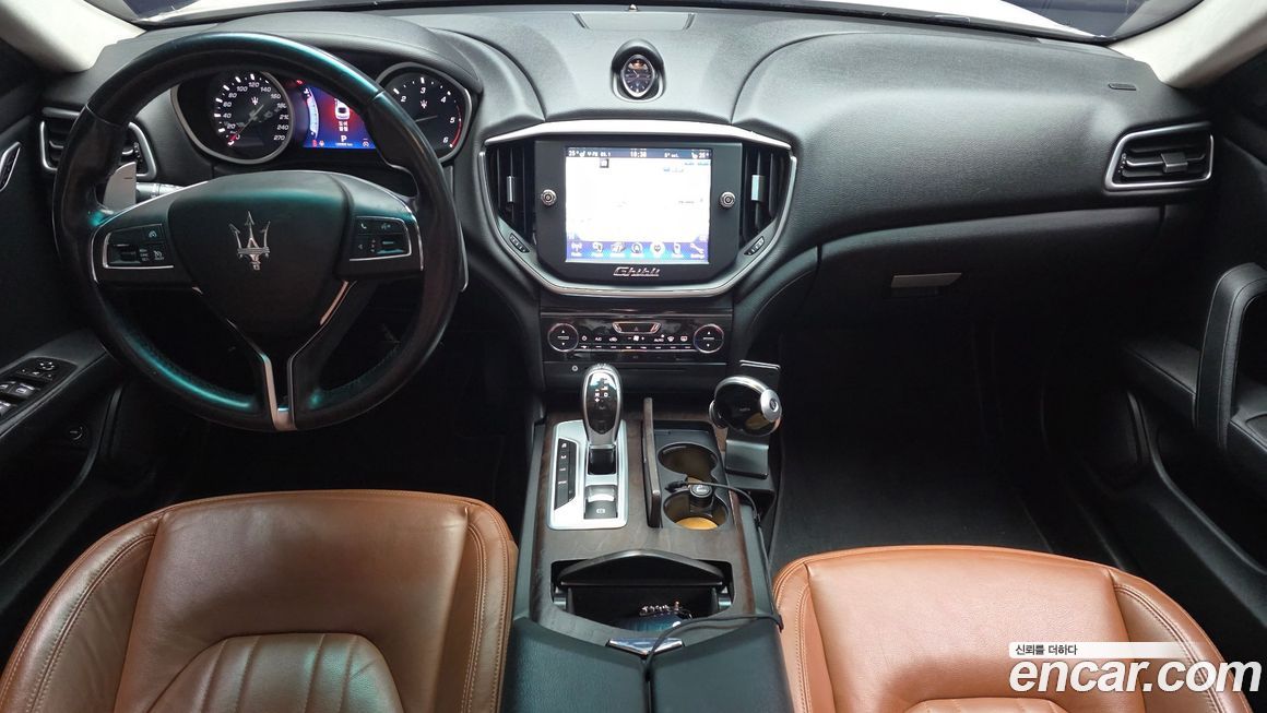 Maserati Ghibli 2015