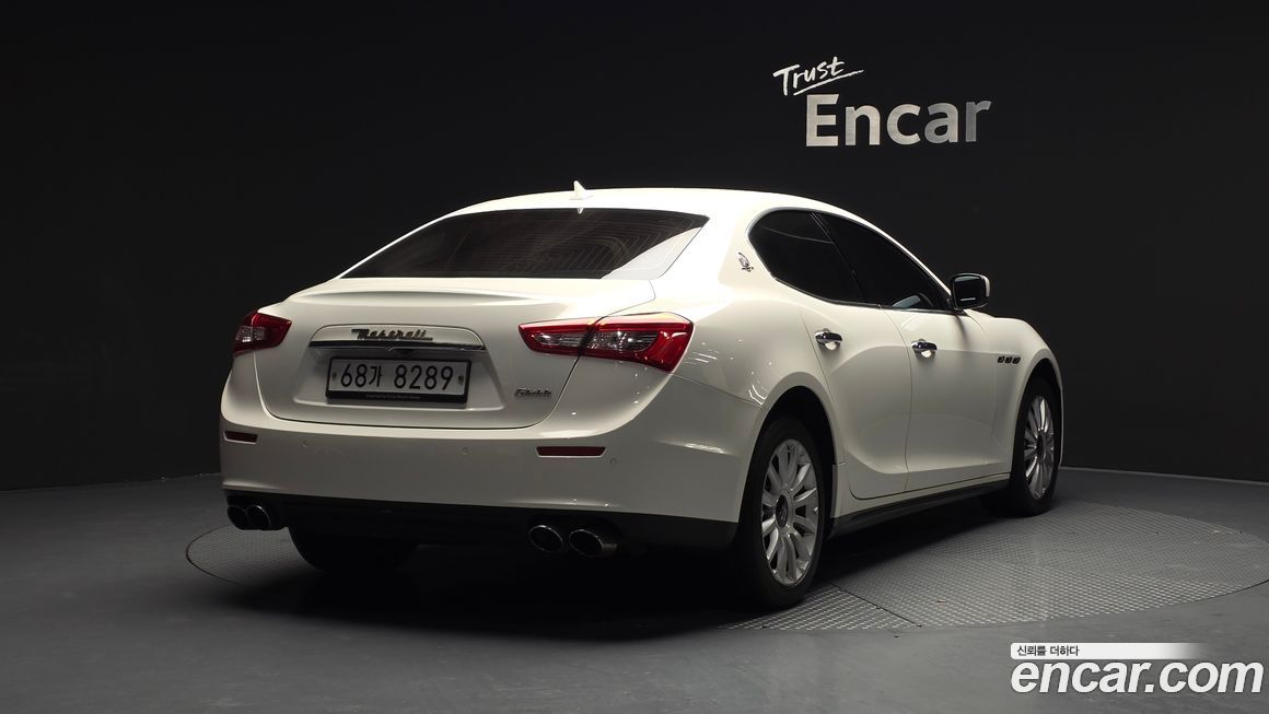 Maserati Ghibli 2015