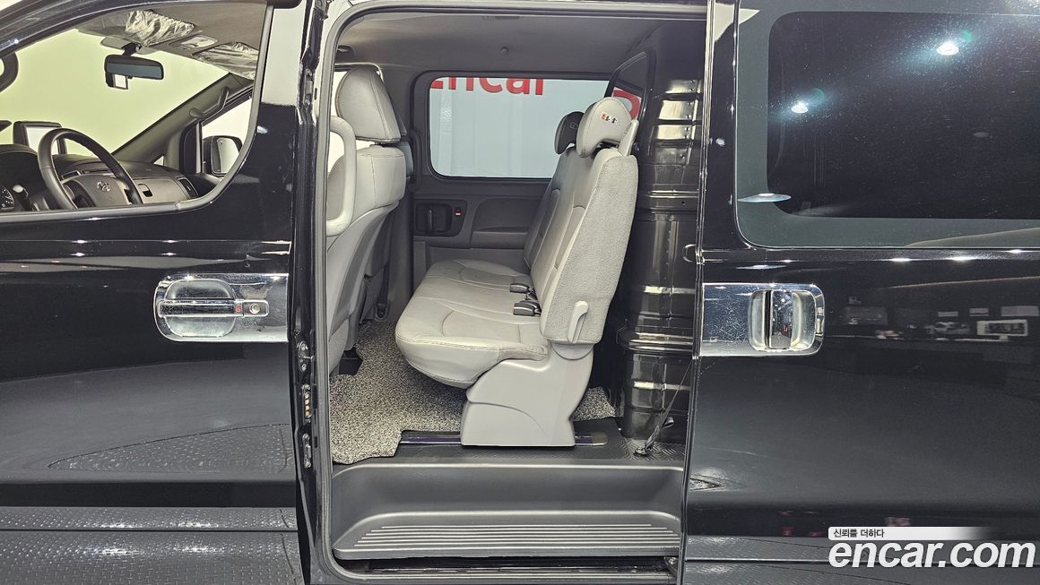 Hyundai Starex 2021