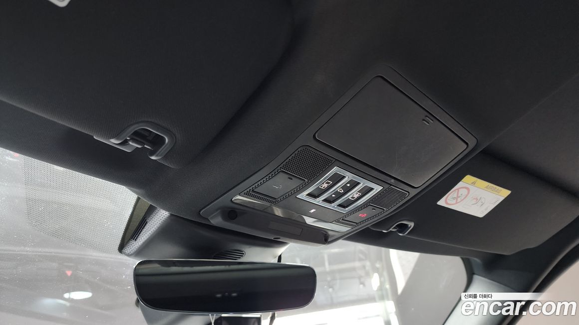 Land Rover Discovery 2018