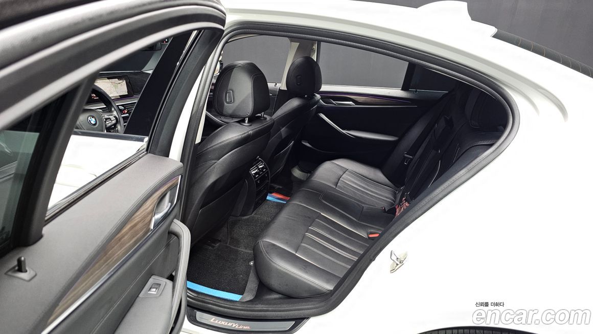 BMW 5-Series 2019