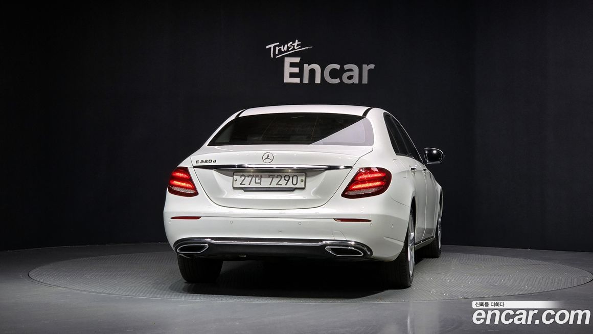 Mercedes-Benz E-Class 2017