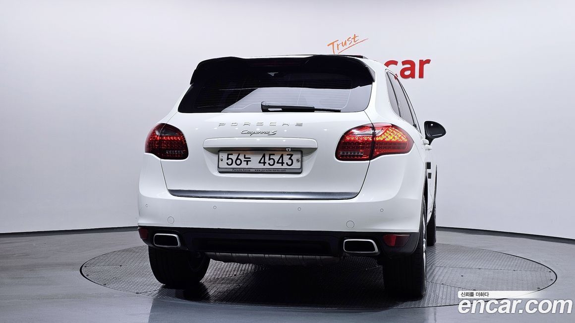 Porsche Cayenne 2011