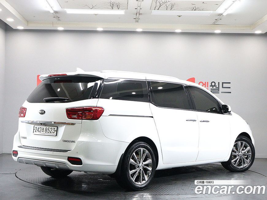 Kia Canival 2019