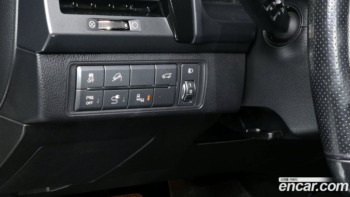 KG_Mobility_Ssangyong Rexton 2020