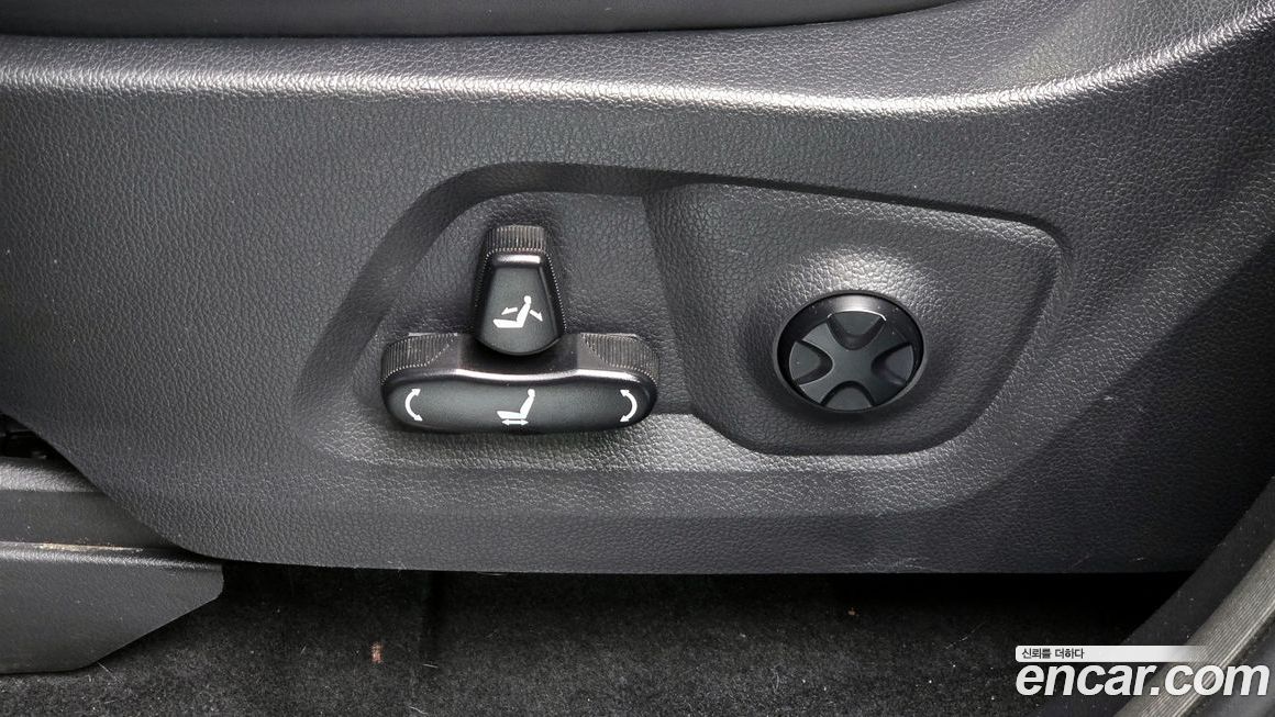 KG_Mobility_Ssangyong Rexton 2020