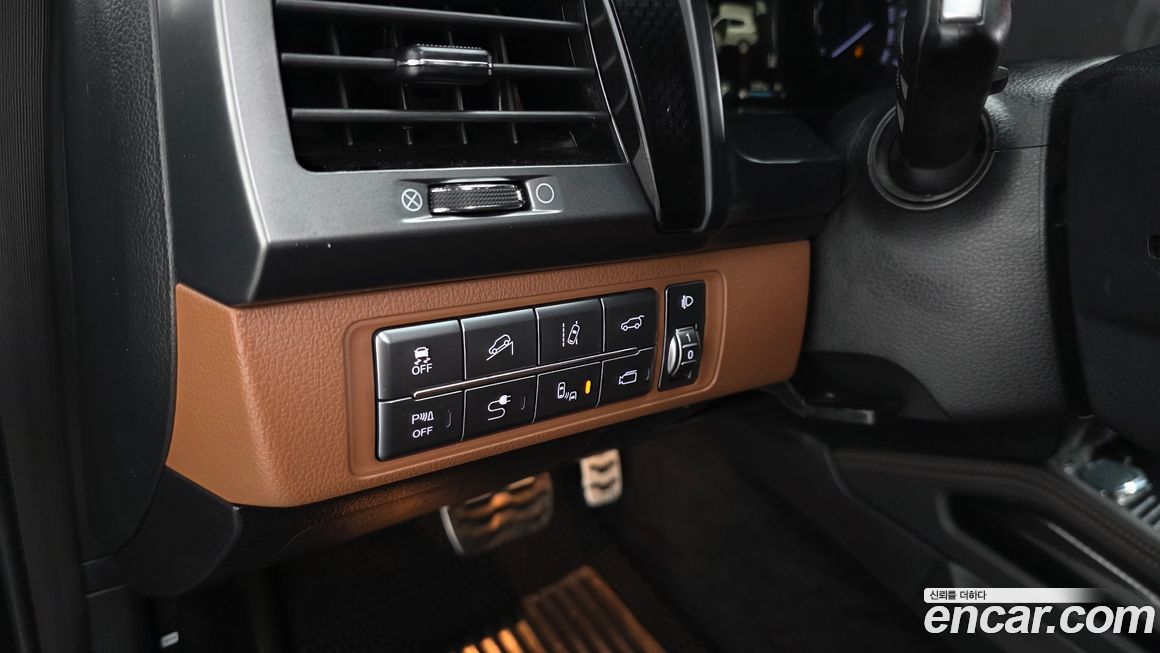 KG_Mobility_Ssangyong Rexton 2020