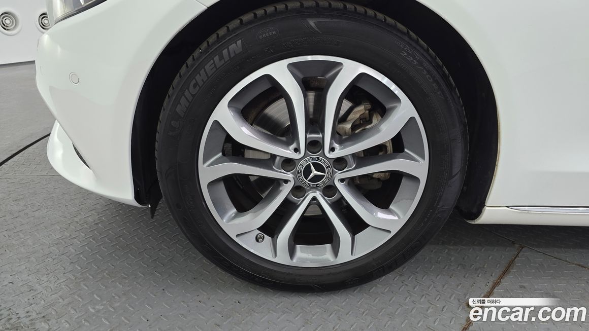 Mercedes-Benz C-Class 2018