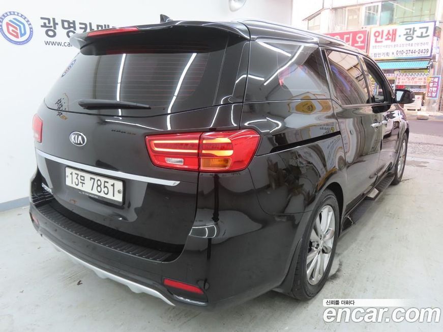 Kia Canival 2019