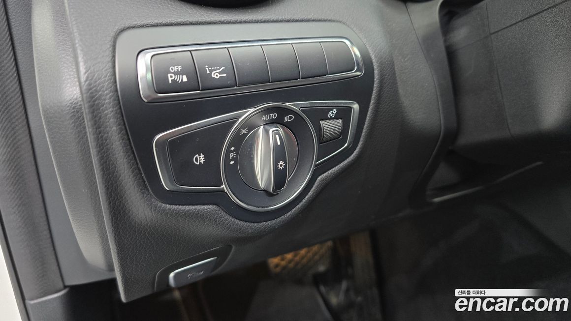 Mercedes-Benz C-Class 2018