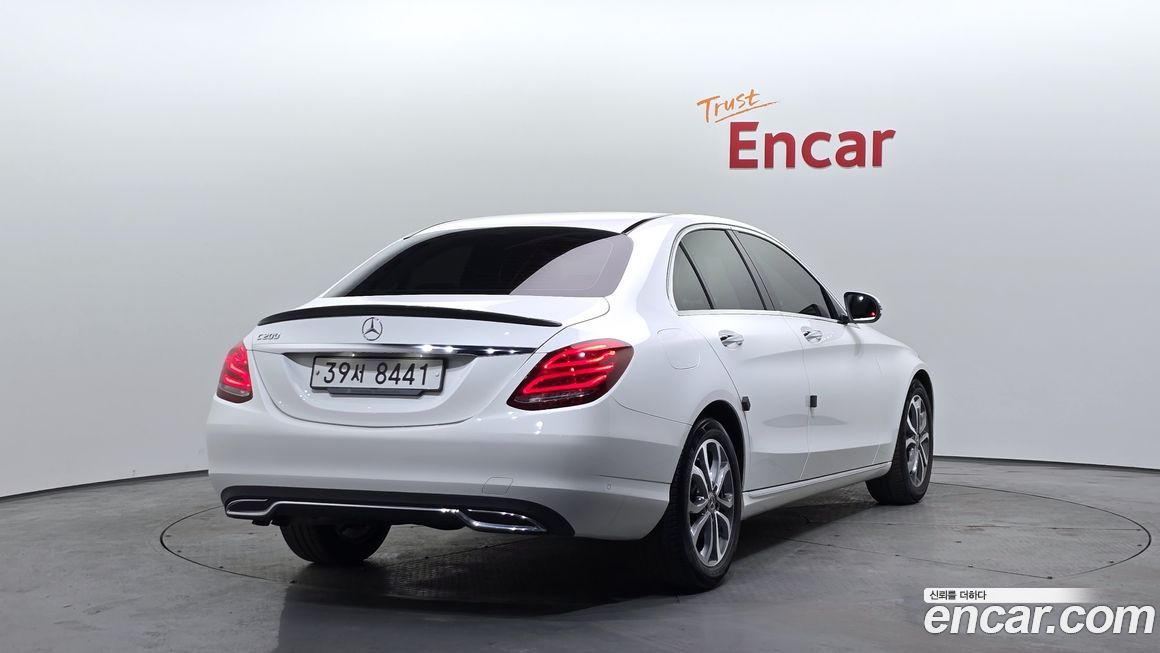 Mercedes-Benz C-Class 2018