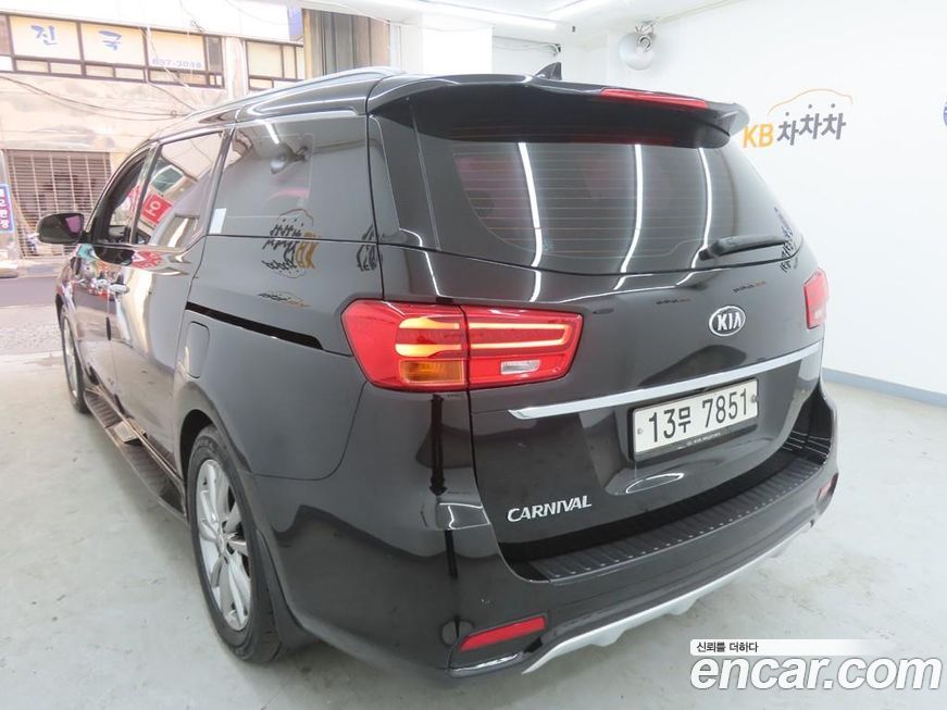 Kia Canival 2019