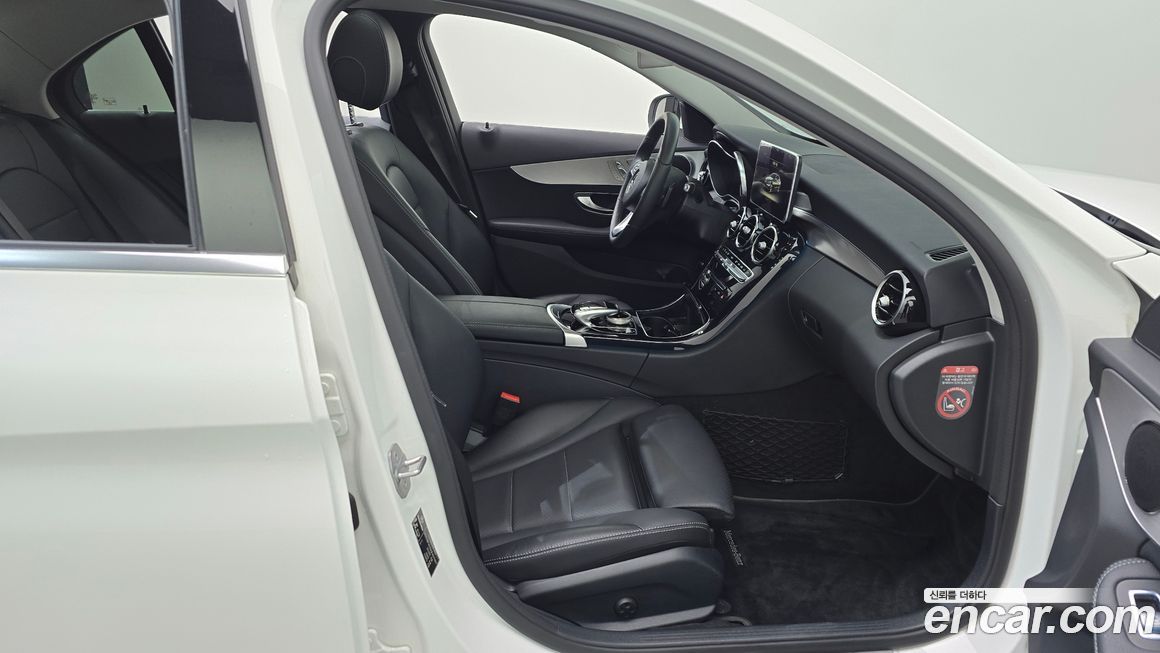 Mercedes-Benz C-Class 2018