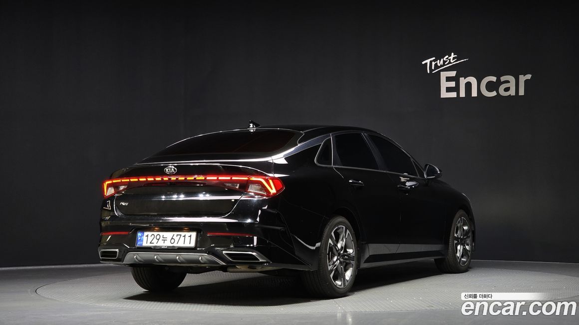 Kia K5 2021
